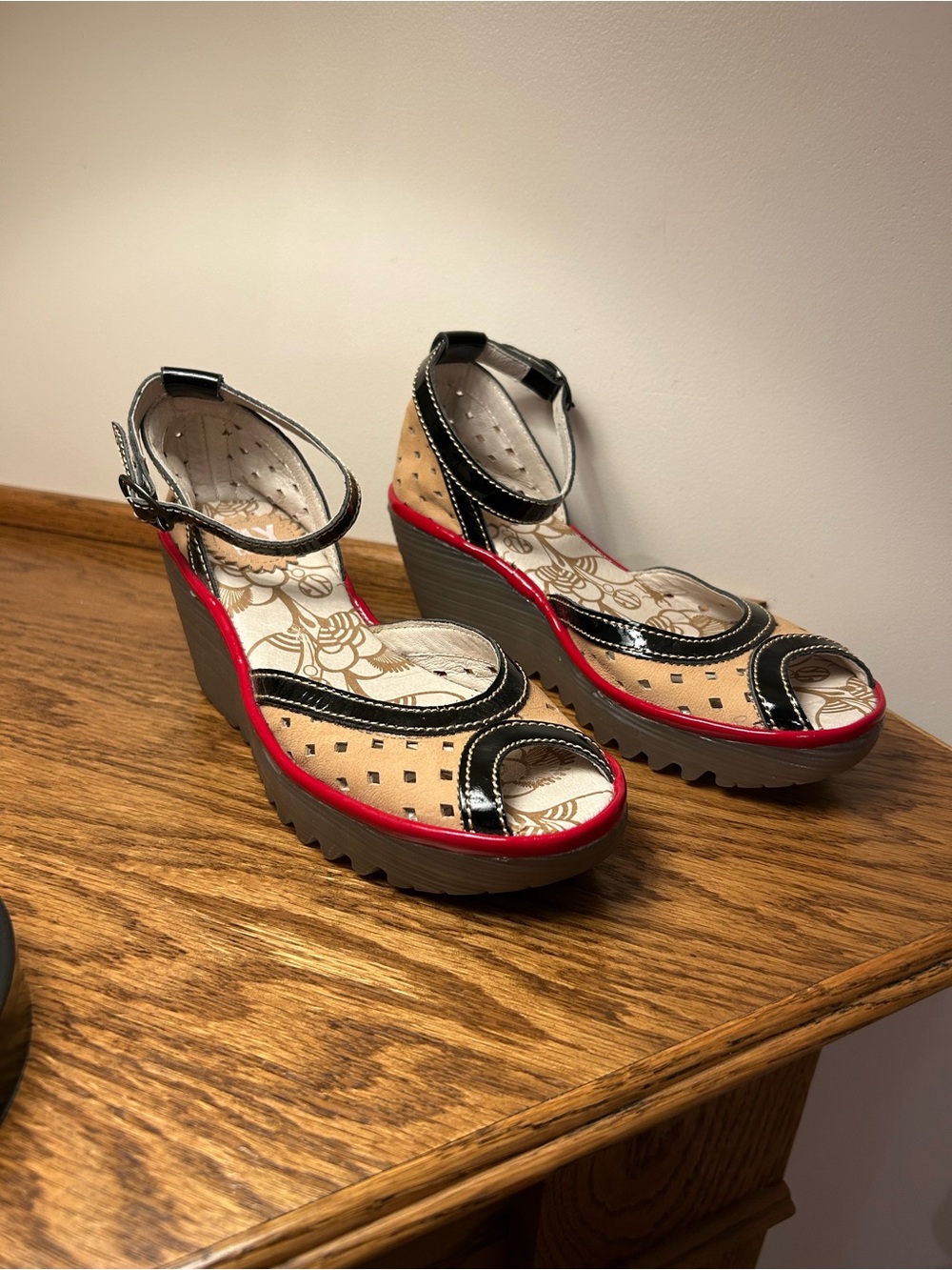 Fly London Beige and Black Wedge Peep-Toe Sandals with Red Accent